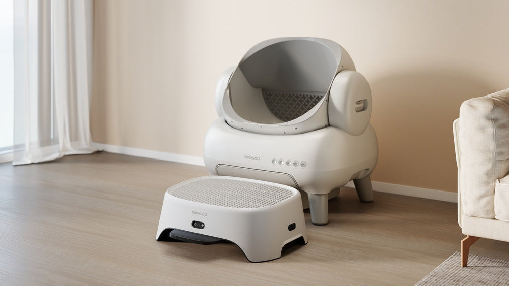 Neakasa AirStep Review: The 2-in-1 Air-Purifying Litter Step That Stops Odor