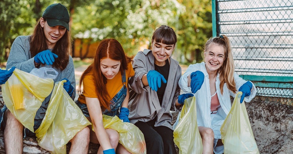 Clean Up This Earth Day! - Neakasa