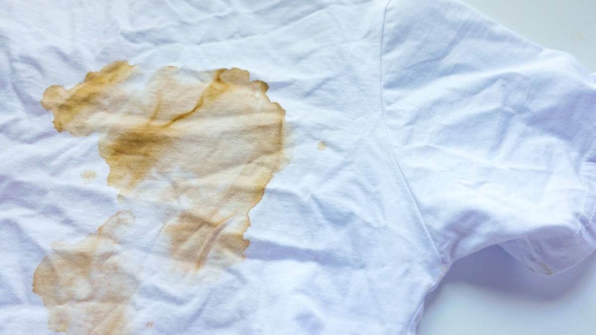 how to get stains out of clothes