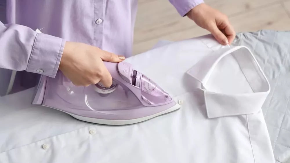 How to Use a Dry Iron Safely: No Steam, No Wrinkles, No Mildew